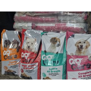 Go Care Dog - Bland 1 palle 48 stk. 720 kg